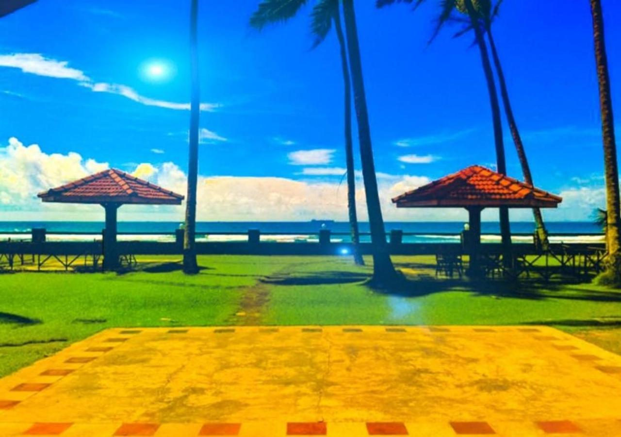 Nu-Vin Beach Hotel Ahangama Extérieur photo